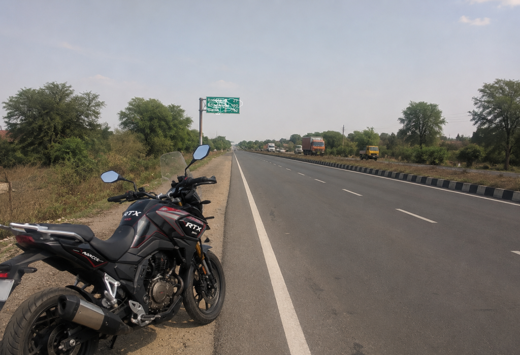 TVS Apache RTX 300 Highway Performance